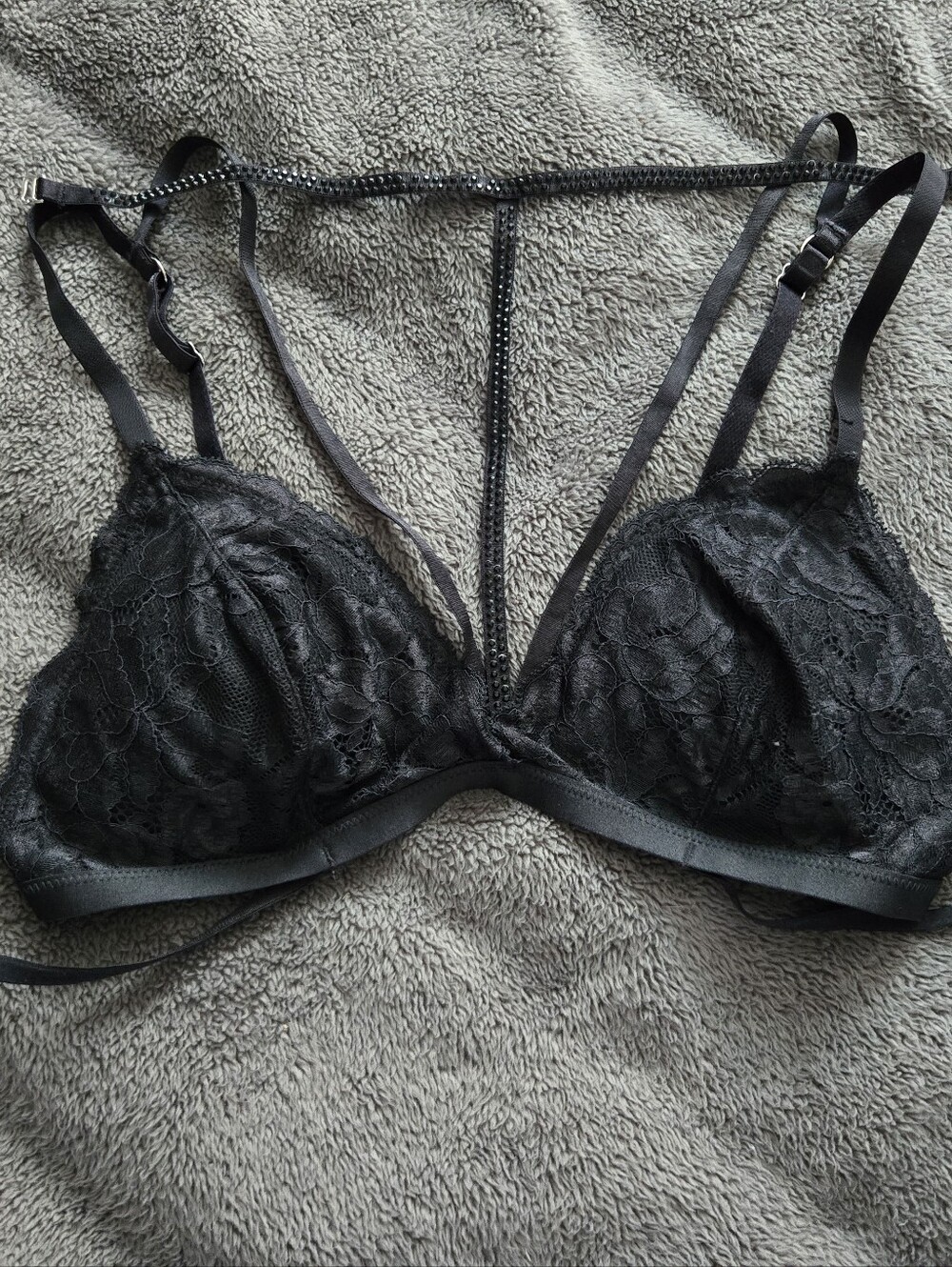✨️3/$15✨️ Strappy Bralette
